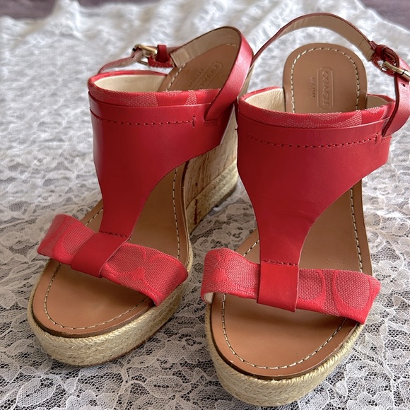 Coach Mendez 4.5" Wedge Cork Heel Melon Pink sz 9.5 Minimal wear GORGEOUS COLOR - Picture 1 of 9
